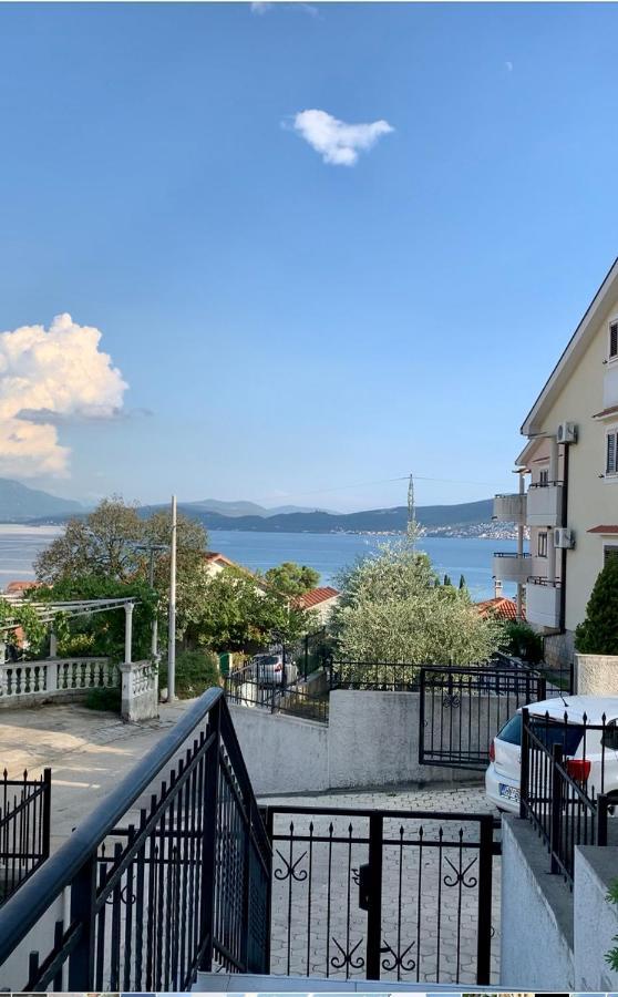 Lastochka.Mne Apartments Baošići Eksteriør bilde
