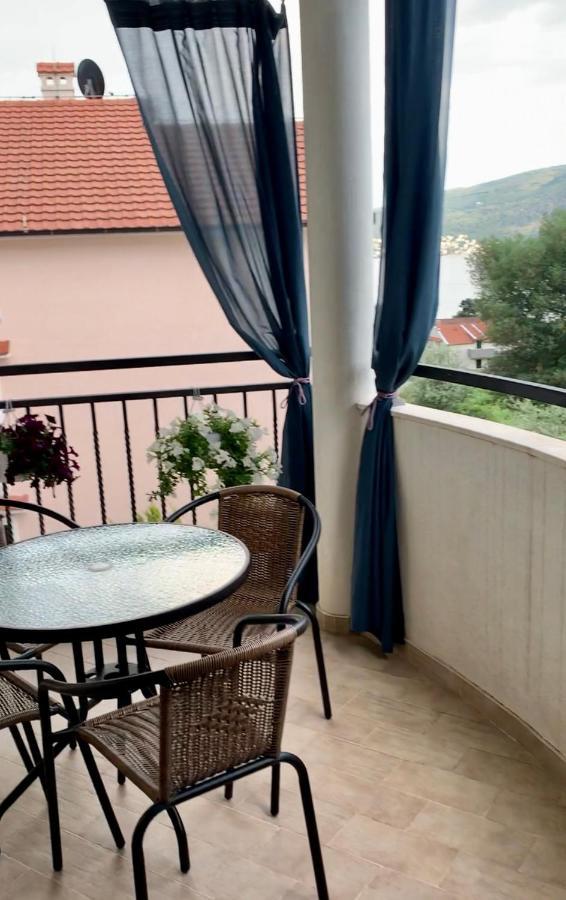 Lastochka.Mne Apartments Baošići Eksteriør bilde