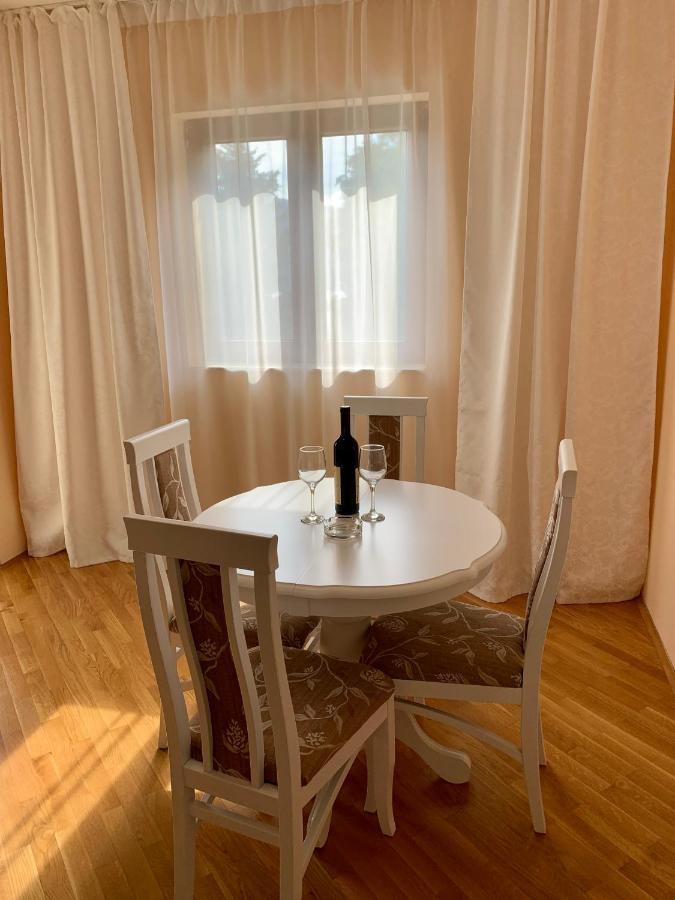 Lastochka.Mne Apartments Baošići Eksteriør bilde